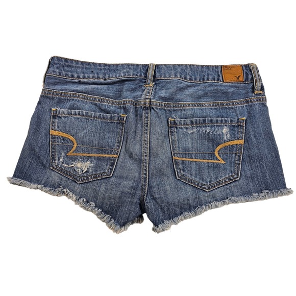 American eagle size 2 blue jean destroyed shorts raw hem EUC ^^ - Picture 2 of 5